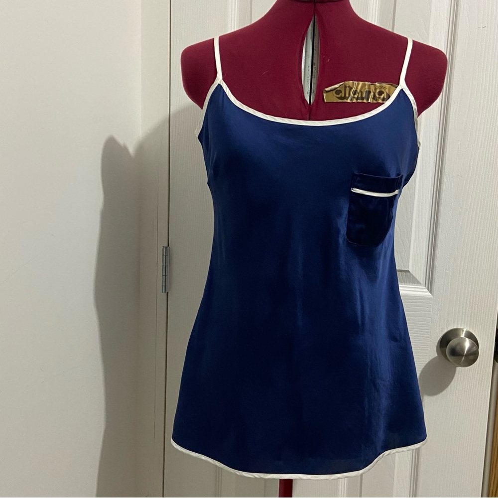 Silksilky women blue and white 100% silk spaghetti straps camisole. Size L. Used